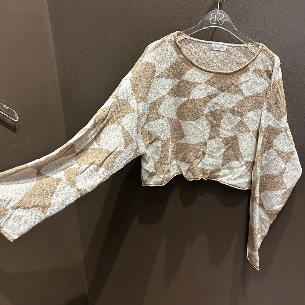 Vestique Geometric long sleeve crop top S